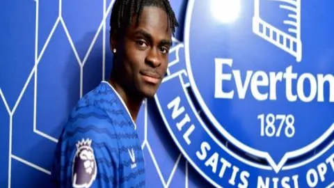 皇冠体育app下载